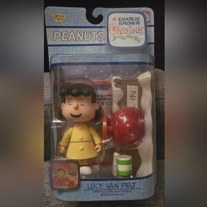 Peanuts Lucy Van Pelt Action Figure - Yellow and Red